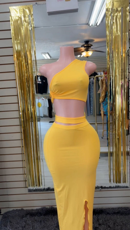 Dress in Yellow