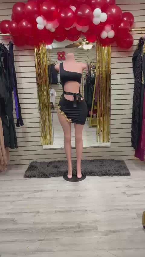 set top and skirt